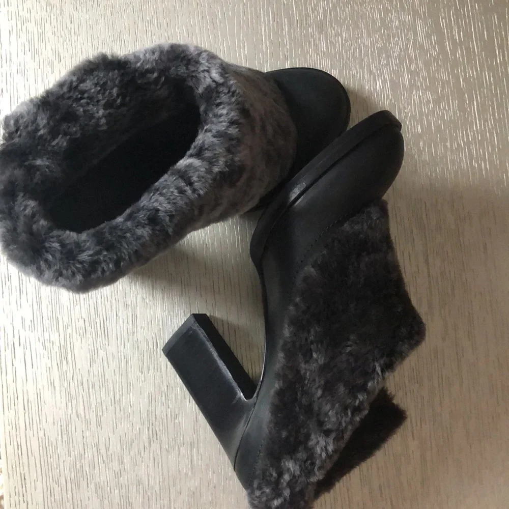 rag & bone Black Leather Mules with Gray Fur Cuff